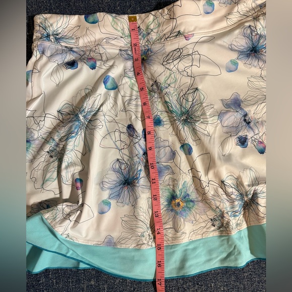 Sofibella Tennis / Pickleball skort and Short Sleeve Top - Picture 13 of 13